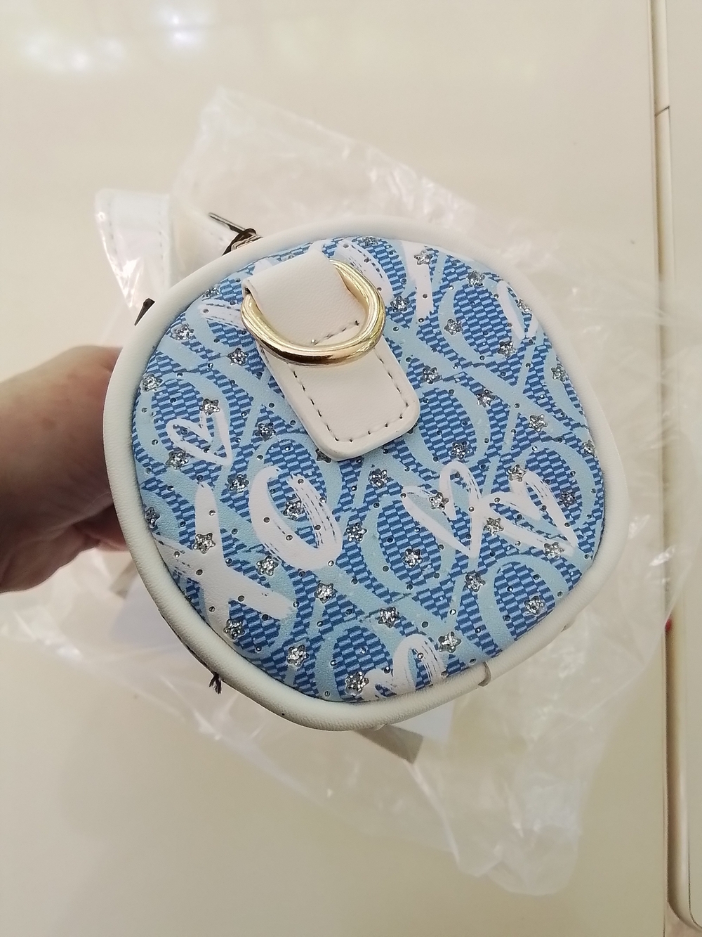 XOXO Mini Barrel Bag - Picture 6 of 7